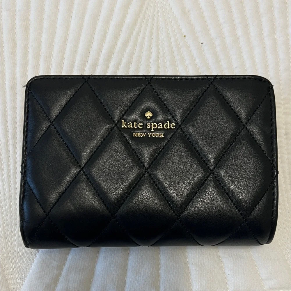 kate spade Quilted Black Leather Compact Wallet with Gold Logo - Picture 1 of 9
